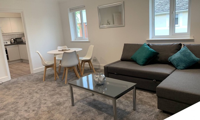 Hatfield Apartment | K Suites - Relaxing 2 Bedroom Apt