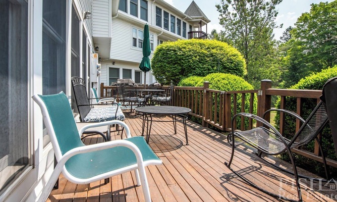 Eagles Mere House | K2 - Robin Vacation Rentals