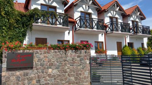 Debina House | Kamień Bałtyku
