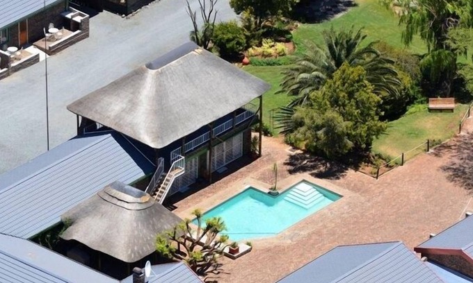 De Aar Cabin | Kampfontein Gasteplaas