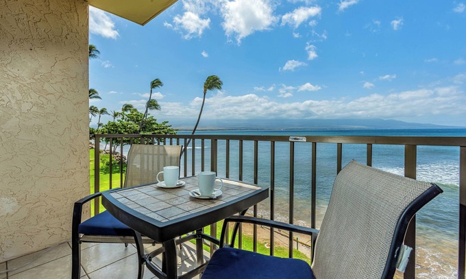 Maalaea Condo | Kanai A Nalu Unit 302 Direct Oceanfront View