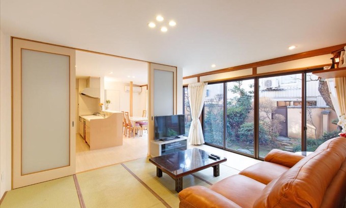 Kanazawa House | Kanazawa Seiren Le Lotus Bleu