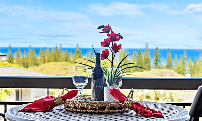 Kapalua Condo | Kapalua Golf Villa, fresh updates and fairway view