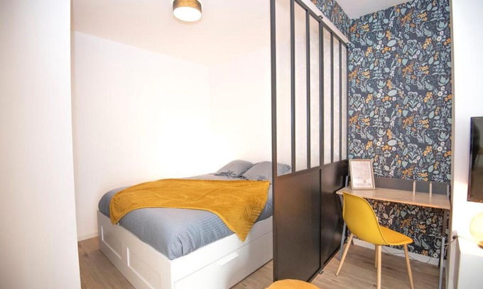 Saint-Quentin Apartment | KASA SAINT QUENTIN - Tout équipé & Cosy