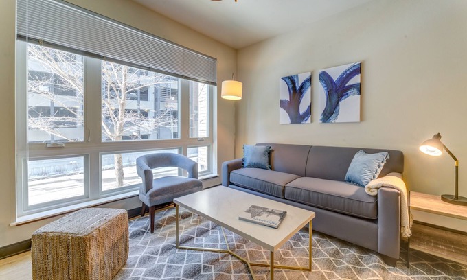 Westown Apartment | Kasa Westown Milwaukee