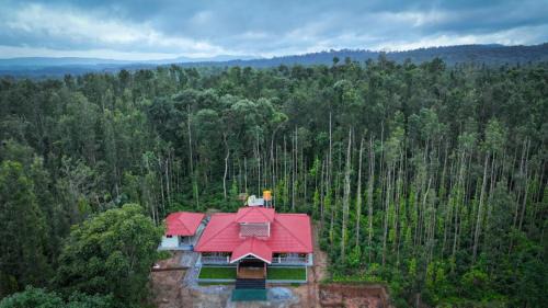 Vastare House | Kattegadde Homestay by Dazzle Destinations - Swimming Pool and Rooms with Private Balcony