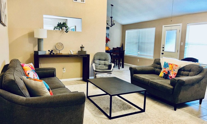 Katy House | Katy Hideaway - Charming 3 BDR!