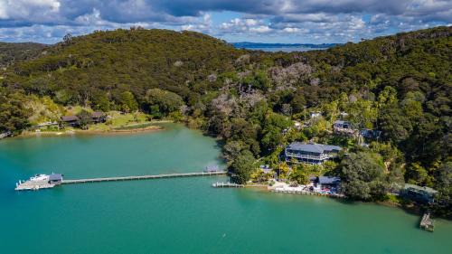 Kawau Island Hotel | Kawau Lodge Boutique Resort