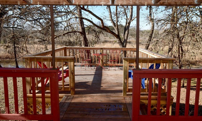 Utopia Cabin | Kay's River Escape