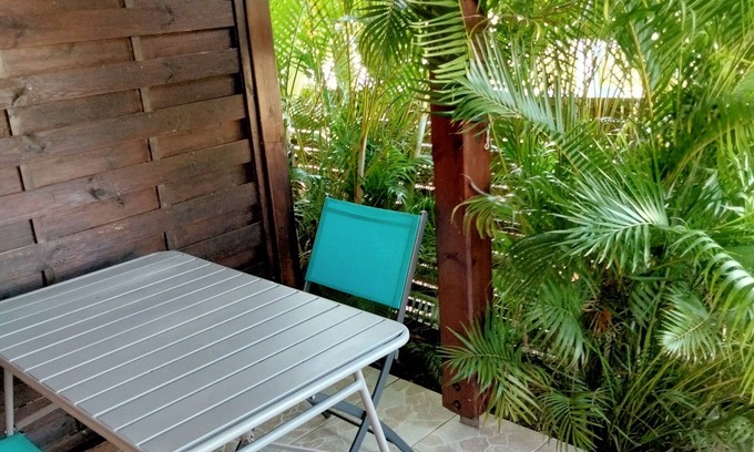 Saint-Louis House | Kaz a Ti Cam 5 minutes walk from the sea