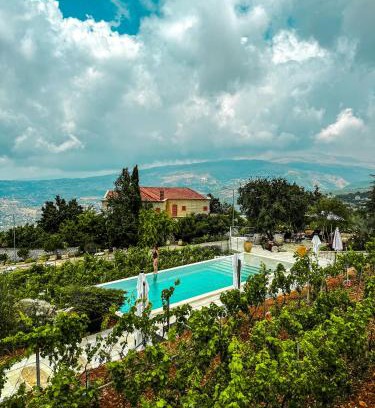 Duhur ash Shuwayr Hotel | KCOR Hotels