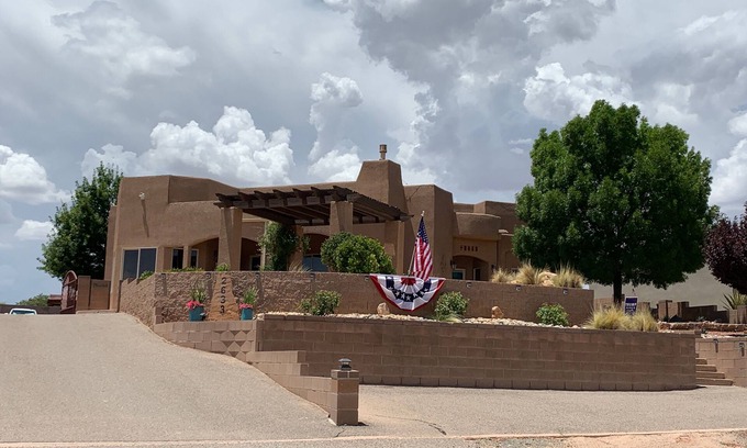 Ranchito Apartment | Kelly’s Casita with gated off road parking. Private, quiet, clean, comfortable.