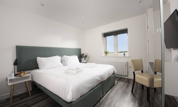 St Just Hotel | Kenidjack, B&B - a hotel room that sleeps 2 guests in 1 bedroom