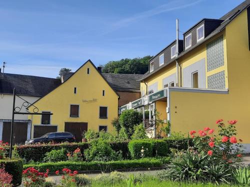 Kenn House | Kenner Treff