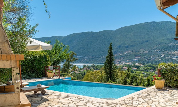 Evgiros Villa | Kerithra Villa, overlooking Vasiliki bay, close to the beach and other amenities