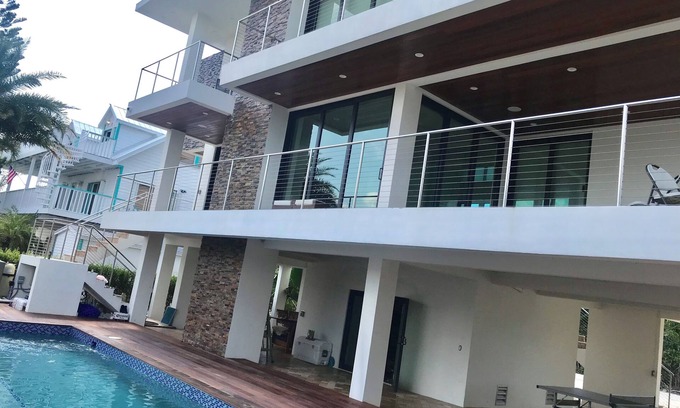 Key Largo House | KEY LARGO JEWEL 28 Days or more