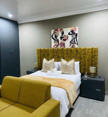 Mamaolo Cabin | KGADITSE ROAD LODGE