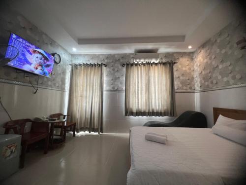 Binh Chanh Hotel | Khách Sạn Hoàng Phúc 2