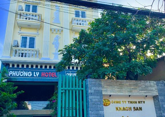 District 9 Hotel | Khách sạn Phương Ly
