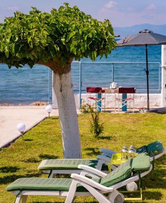 West Achaea House | Kiko, the Coastline house