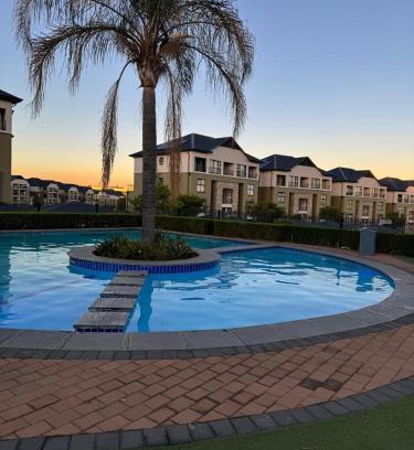 Greater Johannesburg Metropolitan Area Apartment | Kikuyu Hotel Apartments