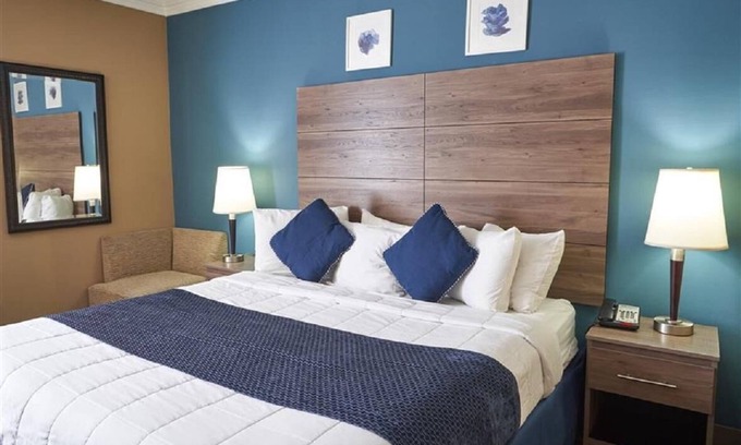 Fairhaven Hotel | King Bed Standard View