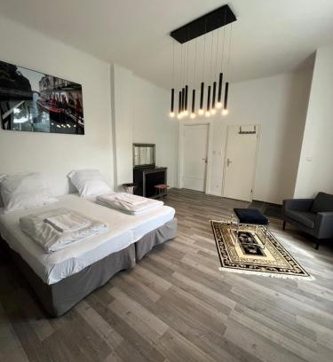 Wilmersdorf Bed & Breakfast | King David Garden