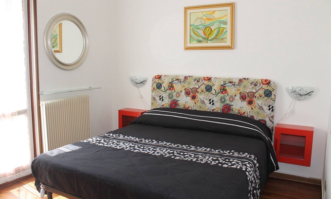 Verona City Centre Apartment | King Lear - Blue House - in the center of Verona