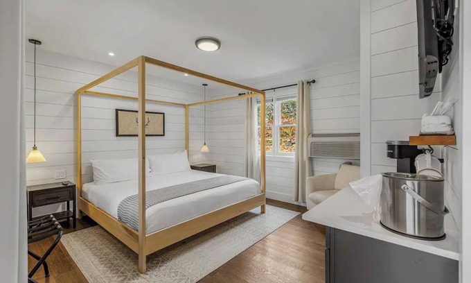 Cashiers Hotel | King Room at our Boutique Bed and Brewery