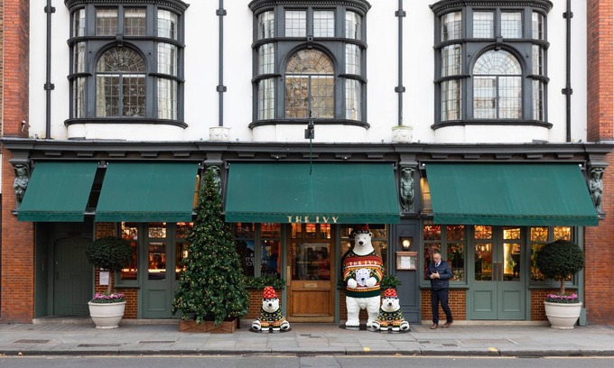 Chelsea Riverside Apartment | King's Road VI by onefinestay