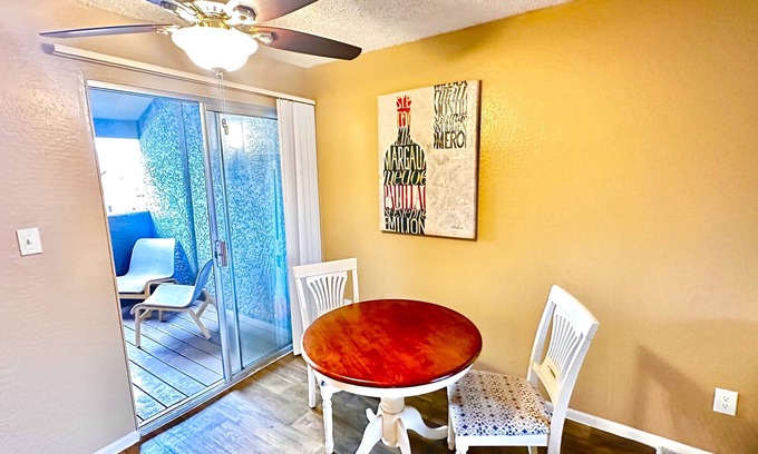 Camelback East Apartment | KING SIZE BED IN ALL BEDROOMS!