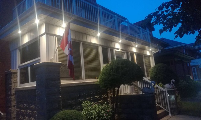 Stratford Apartment | King Suite in Stratford ambassador's Inn Next Door