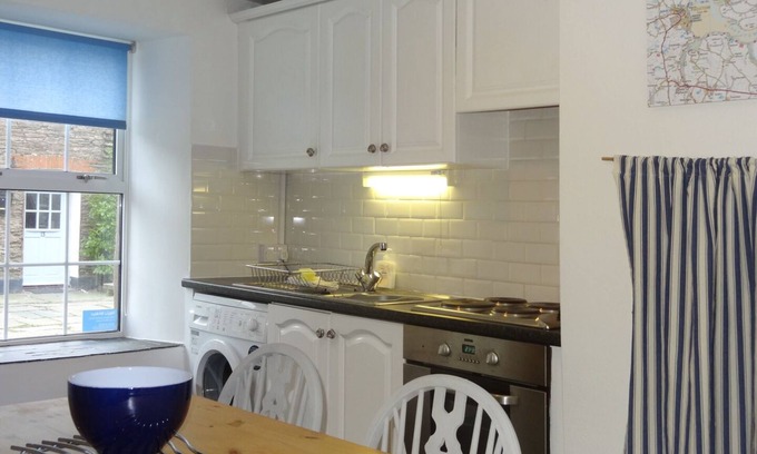 Edmonton Cottage | Kingfisher Cottage