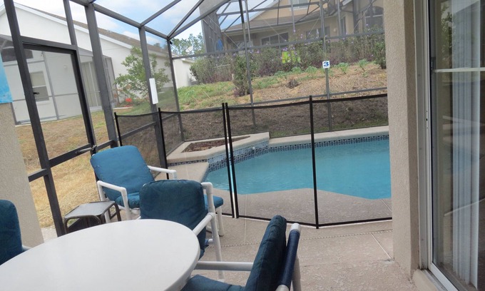 Lindfields House | Kissimmee Maingate Pool Homes by SOVH