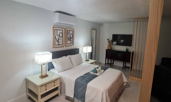 Moreland Estates Apartment | Kissimmee Studio 16 min from Disney World