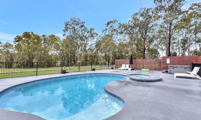 Kitchener House | Kitchener Country Estate with Pool Hot Tub on private acres that sleeps up to 18
