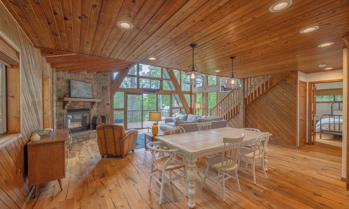Innsbrook Ski Chalet | Kitzbuhl Nook by Innsbrook Vacations!