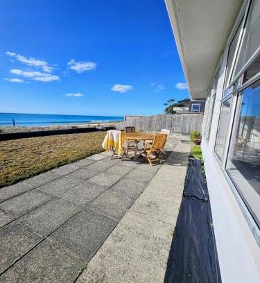 Papamoa Beach House | kiwi living on the beach