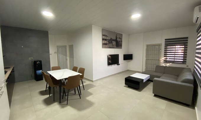 Paramaribo House | Knusse Vakantie Woning Voor Kort of Lang Verblijf. Volledige Gemeubileerd