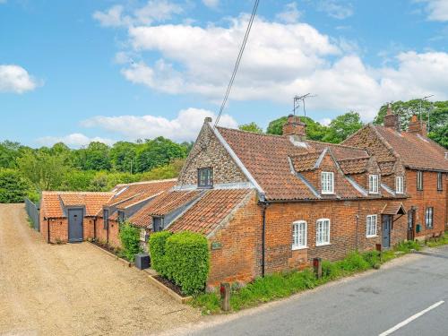 North Creake House | Knyvetts - Uk49665