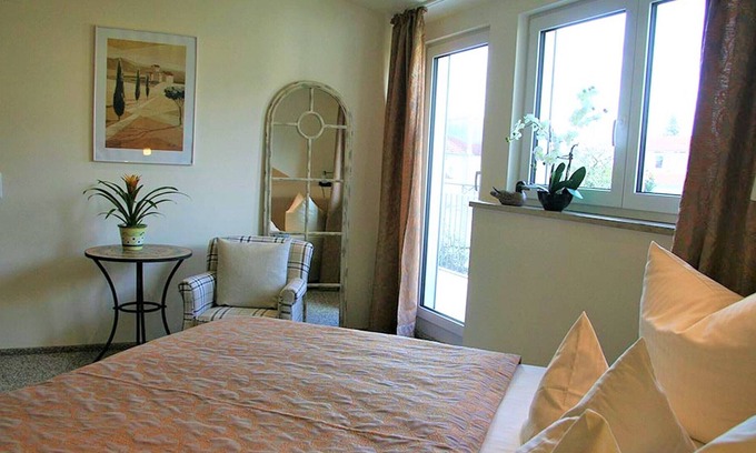 Aschach Apartment | Komfort Suite, 93qm, 2 Schlafzi., Sep. Wohnraum, 2 Balkone, Bad und Dusche, sep. WC
