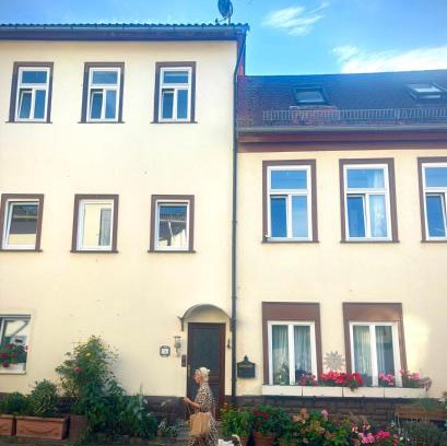 Bad Homburg v.d. Hoehe Apartment | Komplette Ferienwohnung nur 20 Minuten bis Frankfurt Zentrum