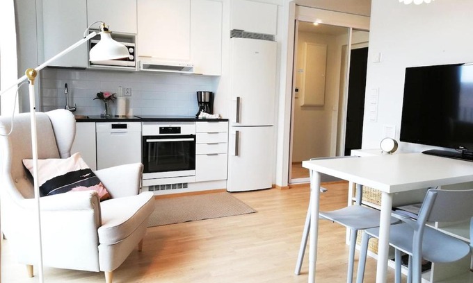 Vaasa Apartment | Kotimaailma - Modern studio in Vaasa citycenter, Kirjastokatu
