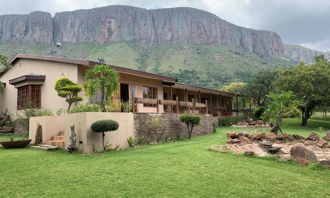 Groenvlei Cabin | Kransberg Country Lodge Guest Farm