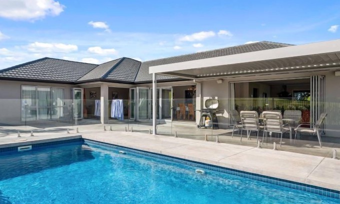 Kumeu House | Kumeu Calm