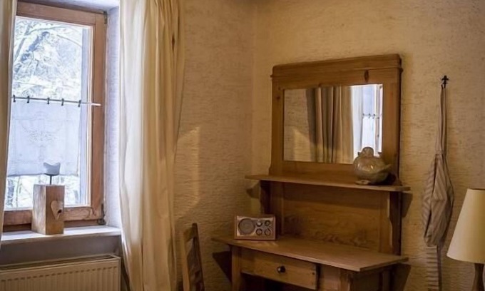 St. Oswald Apartment | Kunst und Handwerk mit liebevollen Kleinigkeiten finden Sie um hauseigenen Laden.
