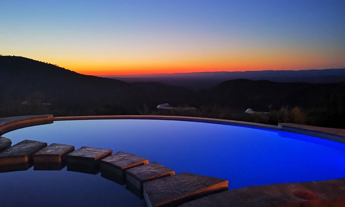 Blue Crane Route Cabin | Kuzuko Lodge