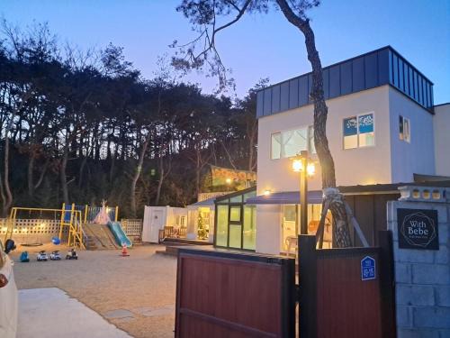 Gyeongju Villa | Kyeongju Withbebe Dockchae Kids Poolvilla