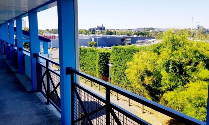 Chasseneuil-du-Poitou Hotel | Kyriad Direct Poitiers - Gare du Futuroscope