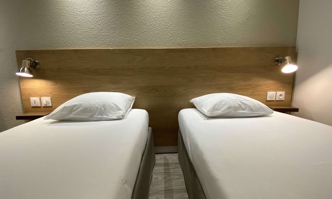 Fontenay-Tresigny Hotel | Kyriad Fontenay Tresigny